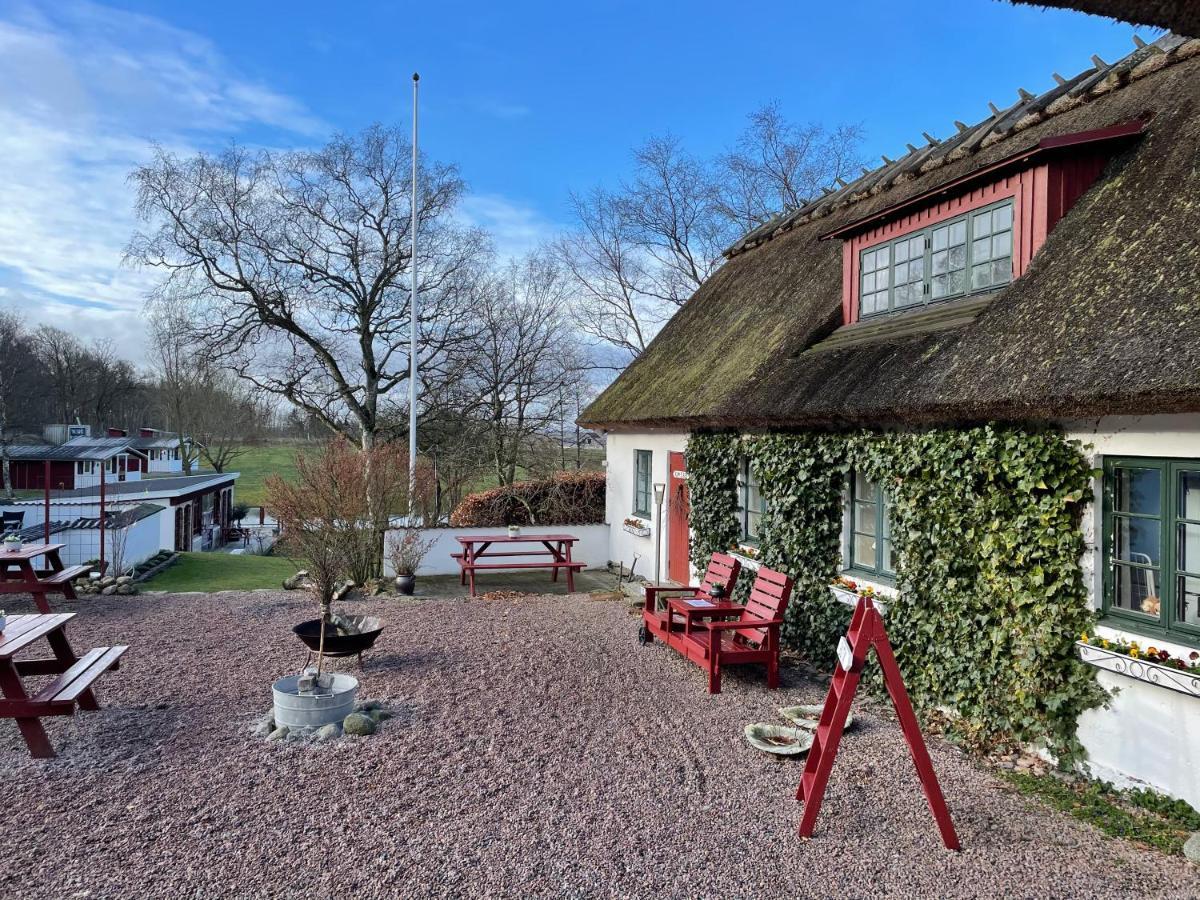 Husargardens Bed & Breakfast Sjöbo Eksteriør billede