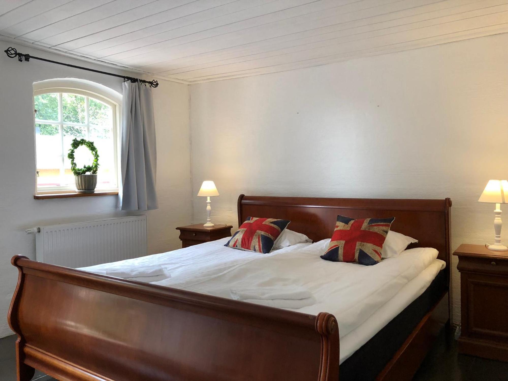 Husargardens Bed & Breakfast Sjöbo Eksteriør billede