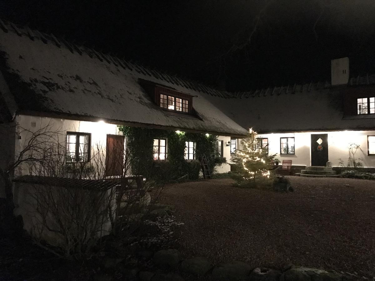Husargardens Bed & Breakfast Sjöbo Eksteriør billede